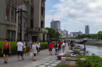  Hiroshima Peace Memorial 